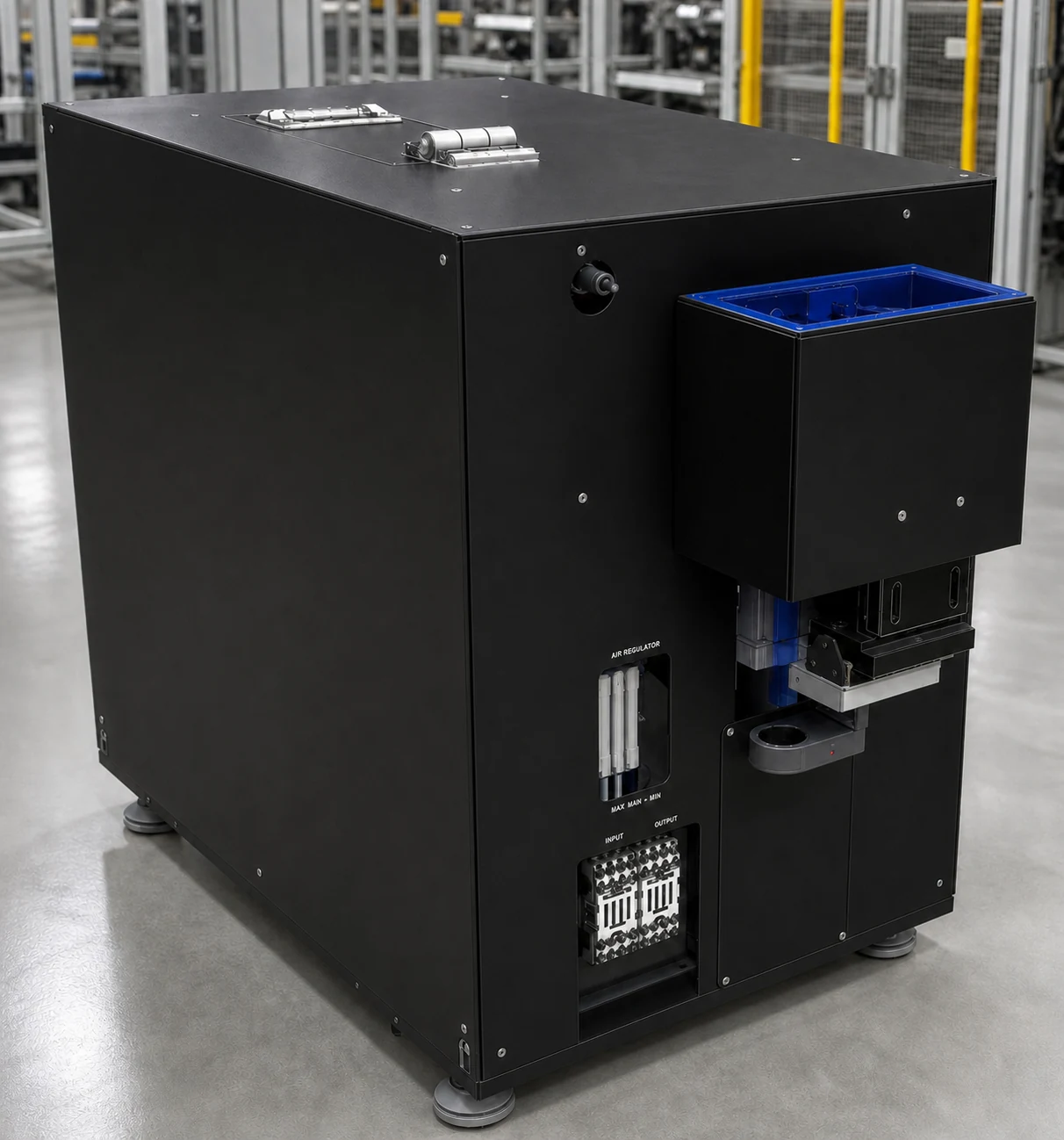 Blade-type hopper feeder mechanism and hopper